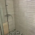 Le De Juliette Шале