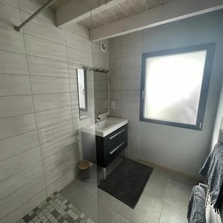 Le De Juliette Chalé *